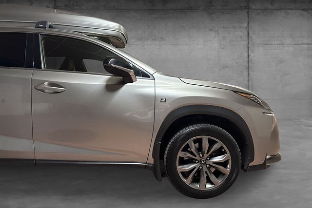 2015 LEXUS NX 300H - 7