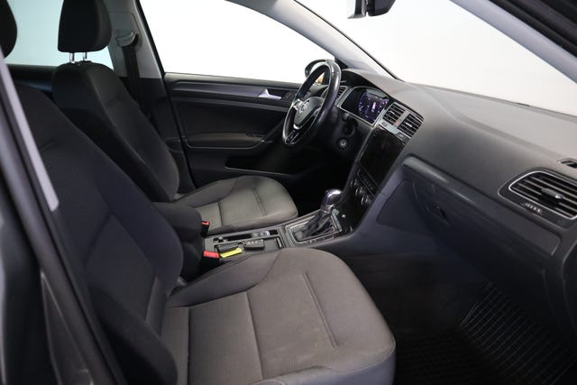 2018 VOLKSWAGEN GOLF - 23