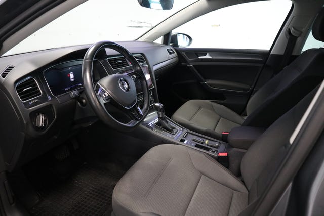 2018 VOLKSWAGEN GOLF - 21