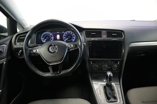 2018 VOLKSWAGEN GOLF - 22