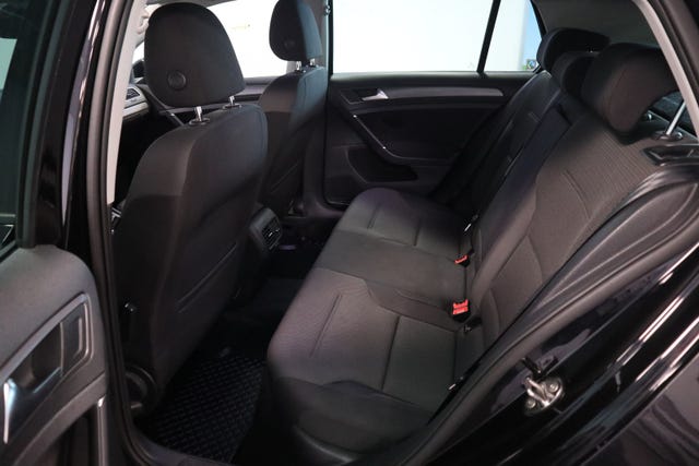 2018 VOLKSWAGEN GOLF - 25