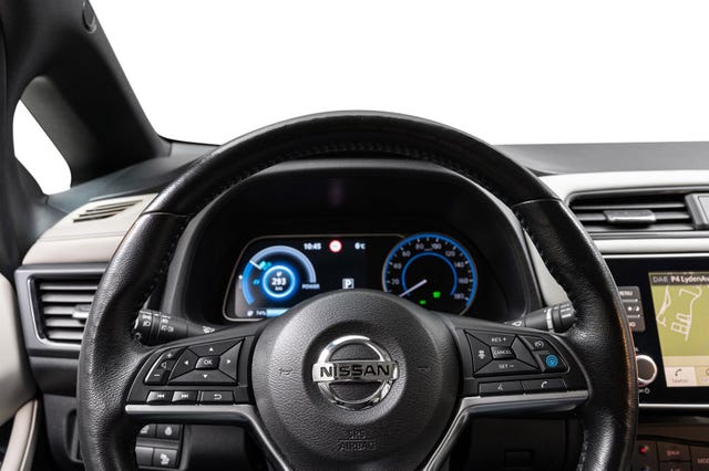 2021 NISSAN LEAF - 11
