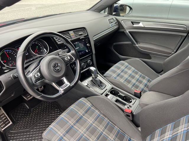 2019 VOLKSWAGEN GOLF - 15