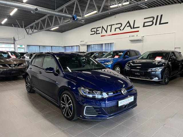 WVWZZZAUZKW800138 2019 VOLKSWAGEN GOLF-2