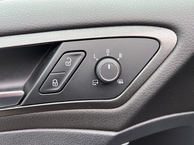 2019 VOLKSWAGEN GOLF - 29