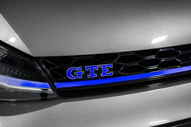 2019 VOLKSWAGEN GOLF - 8