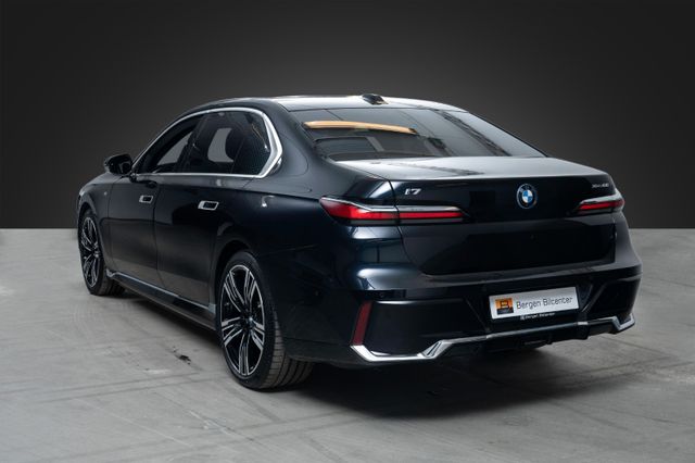 2023 BMW I7 - 4