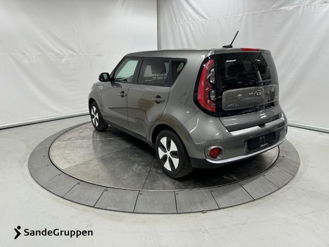 KNAJX81EFH7018406 2017 KIA SOUL-4