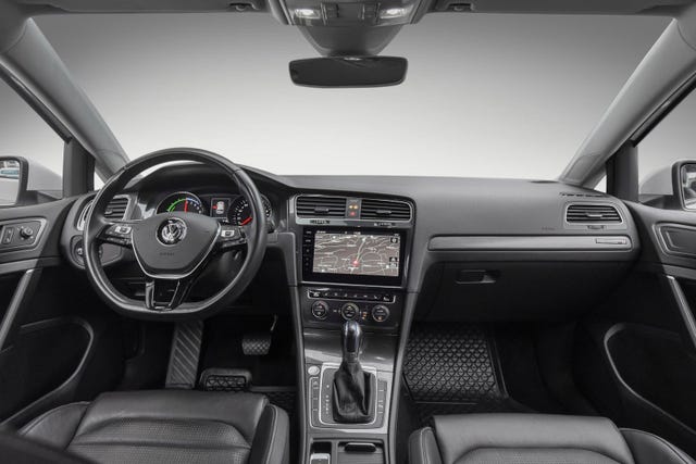 2018 VOLKSWAGEN GOLF - 13