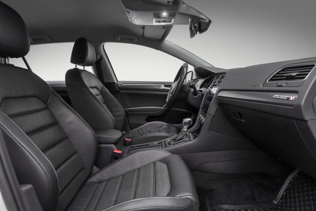 2018 VOLKSWAGEN GOLF - 10