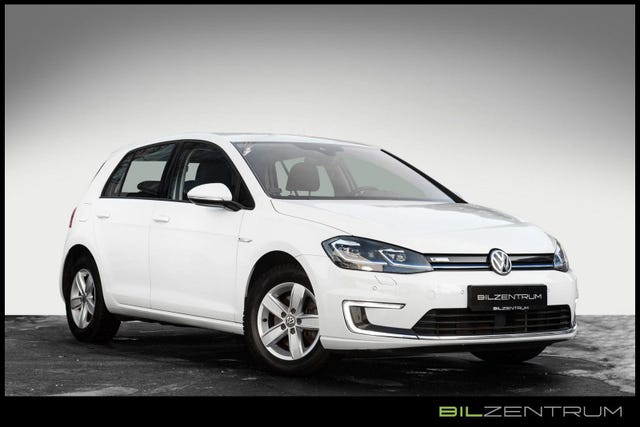 WVWZZZAUZJW900230 2018 VOLKSWAGEN GOLF-0