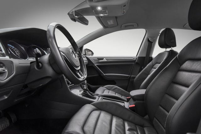 2018 VOLKSWAGEN GOLF - 11