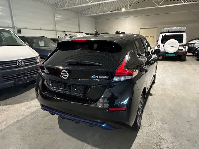 2022 NISSAN LEAF - 7