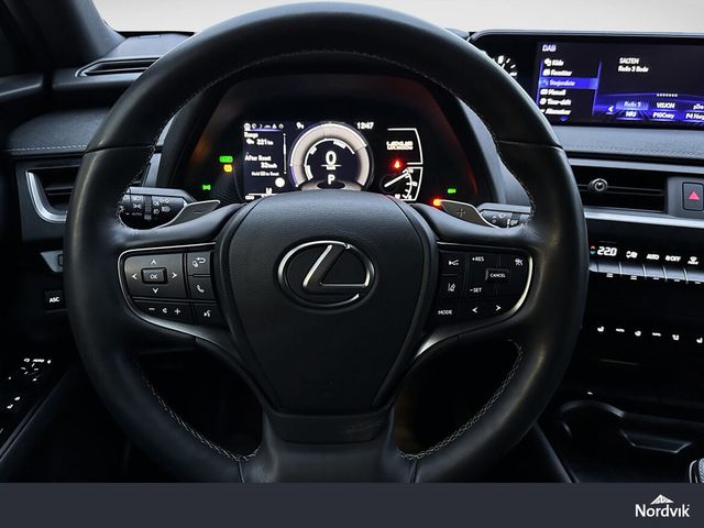 2021 LEXUS UX - 22