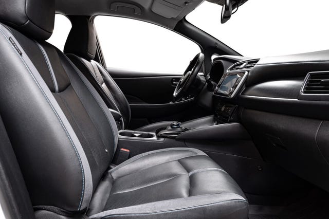 2021 NISSAN LEAF - 25