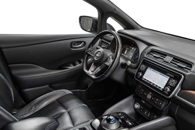 2018 NISSAN LEAF - 9