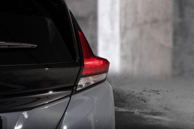 2022 NISSAN LEAF - 7