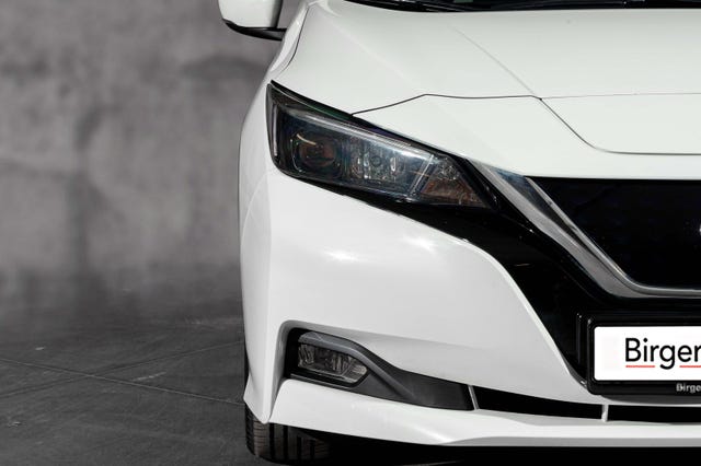 2022 NISSAN LEAF - 13