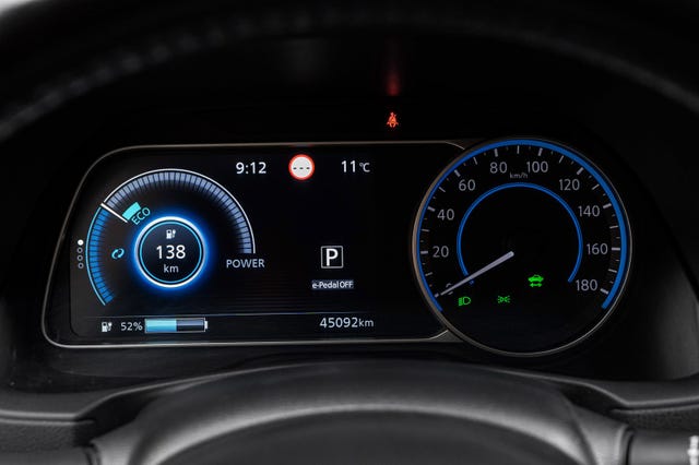 2022 NISSAN LEAF - 28