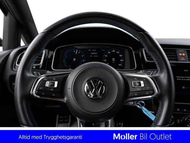 2018 VOLKSWAGEN GOLF - 18