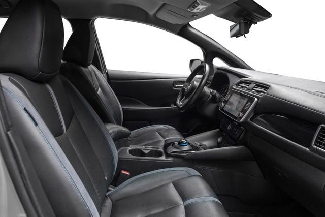 2021 NISSAN LEAF - 23