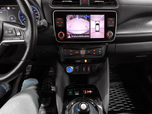 2021 NISSAN LEAF - 11