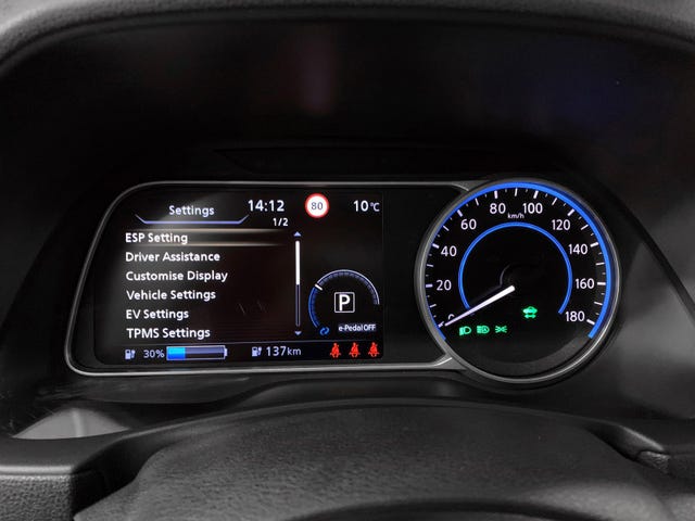2021 NISSAN LEAF - 12