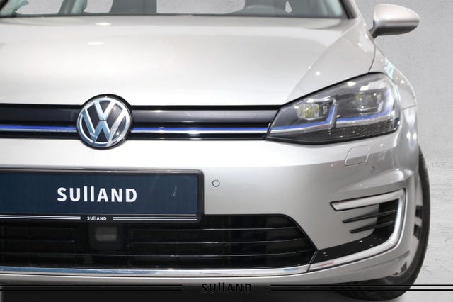 WVWZZZAUZJ8903120 2018 VOLKSWAGEN GOLF-2