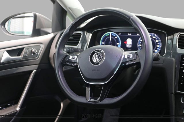 2018 VOLKSWAGEN GOLF - 15