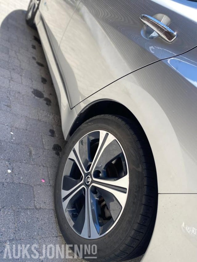2018 NISSAN LEAF - 10