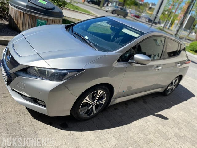 SJNFAAZE1U0009388 2018 NISSAN LEAF-2