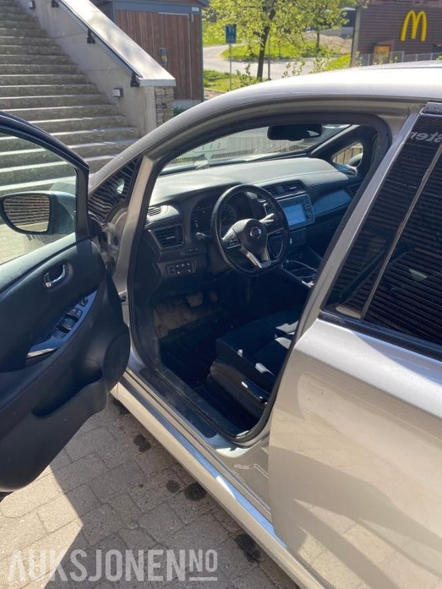 2018 NISSAN LEAF - 13