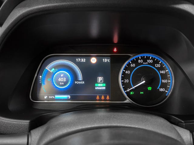 2021 NISSAN LEAF - 9