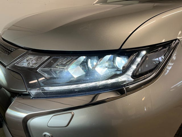 2020 MITSUBISHI OUTLANDER - 25