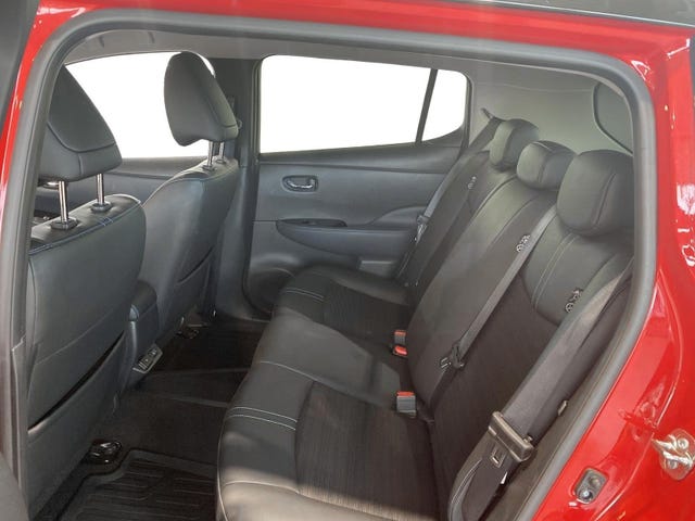 2021 NISSAN LEAF - 7