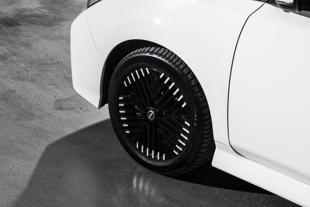 2022 NISSAN LEAF - 8