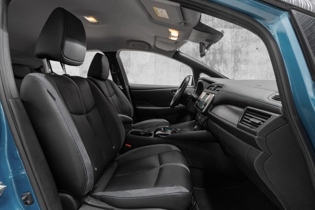 2020 NISSAN LEAF - 26