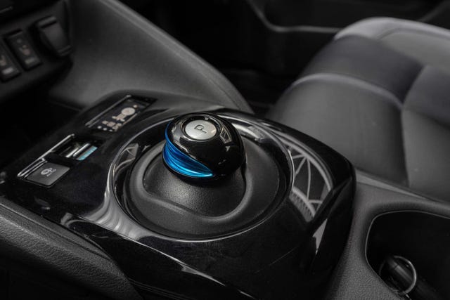 2020 NISSAN LEAF - 21