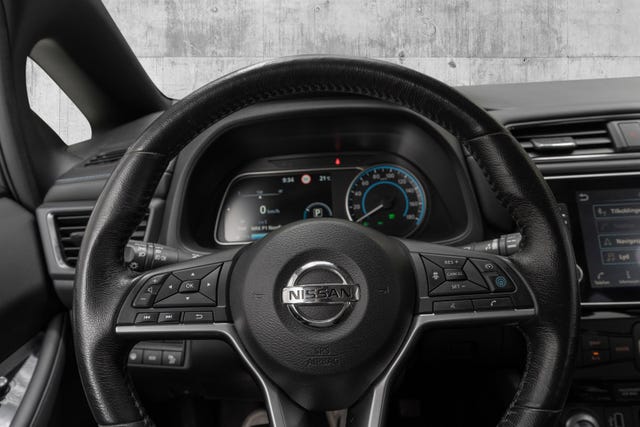 2020 NISSAN LEAF - 16