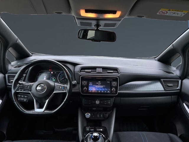 2018 NISSAN LEAF - 10