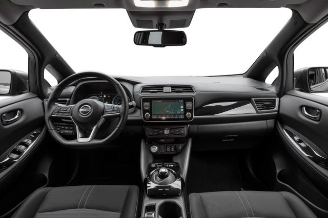 2022 NISSAN LEAF - 18
