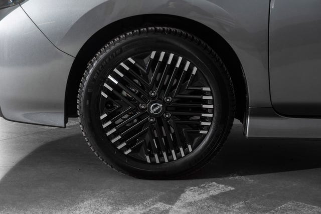 2022 NISSAN LEAF - 7