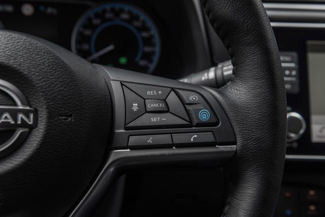 2022 NISSAN LEAF - 13