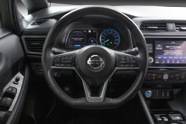 2021 NISSAN LEAF - 19