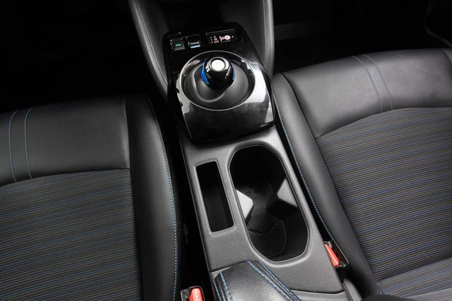 2021 NISSAN LEAF - 17