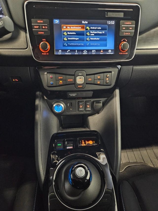 2018 NISSAN LEAF - 14