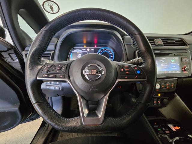 2018 NISSAN LEAF - 13