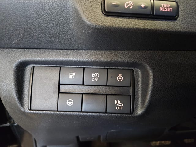 2018 NISSAN LEAF - 22