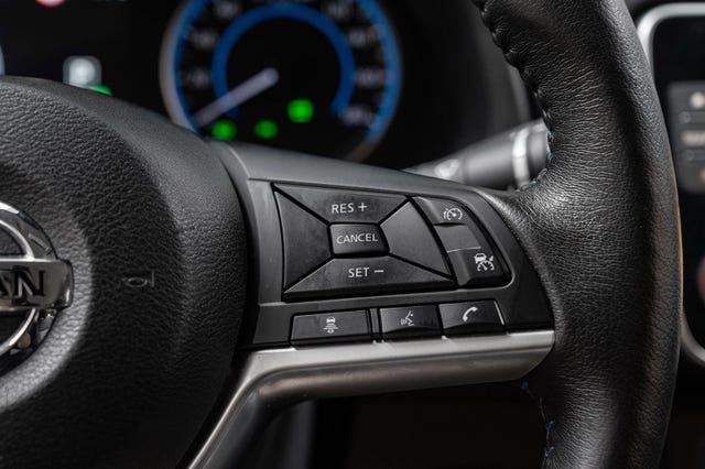 2022 NISSAN LEAF - 13