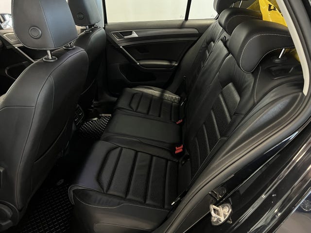 2018 VOLKSWAGEN GOLF - 40